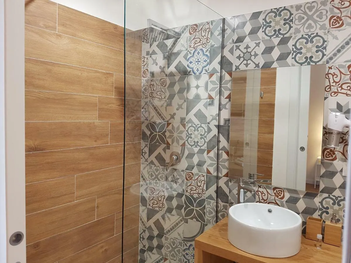 Uzeda Inn Apartment CTA